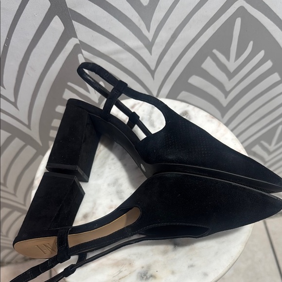 INC International Concepts Black Pointed Toe Slingback Heels - Picture 6 of 8